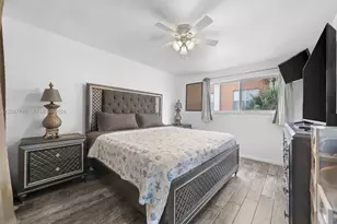 2858 Pine Tree Dr, Miami Beach, FL 33140 - Photo 11