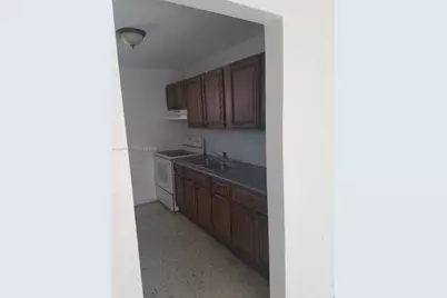 1880 NW 36th St, Miami, FL 33142 - Photo 9