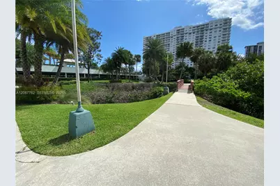 2851 NE 183rd St #303E, Aventura, FL 33160 - Photo 35
