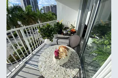 2851 NE 183rd St #303E, Aventura, FL 33160 - Photo 29