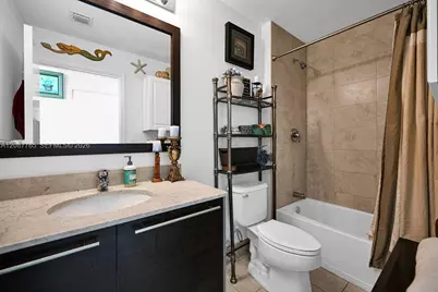 1900 N Bayshore Dr #5103, Miami, FL 33132 - Photo 37