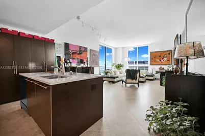 1900 N Bayshore Dr #5103, Miami, FL 33132 - Photo 23