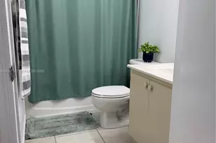 7210 NW 114th Ave, Doral, FL 33178 - Photo 11