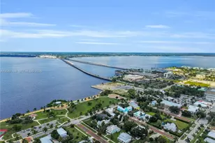 214 W Grace St, Other City - In The State Of Florida, FL 33950 - Photo 13