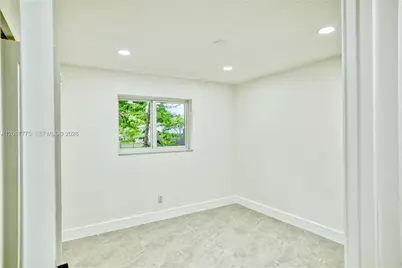 11301 SW 201st St, Miami, FL 33189 - Photo 11
