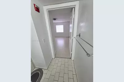 4691 NW 9th St #204, Miami, FL 33126 - Photo 17