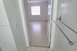 4691 NW 9th St, Miami, FL 33126 - Photo 17