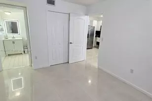 4691 NW 9th St, Miami, FL 33126 - Photo 13