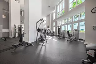 1900 N Bayshore Dr, Miami, FL 33132 - Photo 57