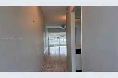 450 Paradise Isle Blvd #109, Hallandale Beach, FL 33009 - Photo 5