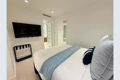 2301 Collins Ave #920, Miami Beach, FL 33139 - Photo 9