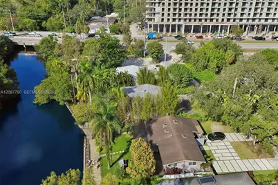 18500 NE 23rd Ct, Miami, FL 33180 - Photo 49