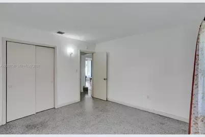 18500 NE 23rd Ct, Miami, FL 33180 - Photo 21