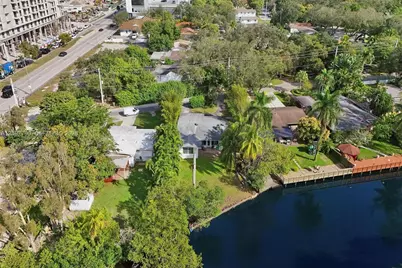 18500 NE 23rd Ct, Miami, FL 33180 - Photo 47