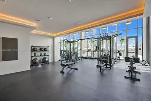 580 72 Unit 1110, Miami, FL 33141 - Photo 11