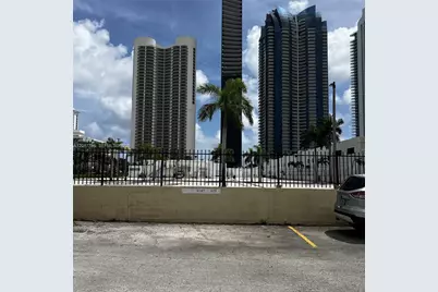 200 172nd St #504, Sunny Isles Beach, FL 33160 - Photo 5