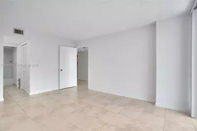 1901 Brickell Ave #B1702, Miami, FL 33129 - Photo 11