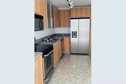 7501 E Treasure Dr #9R, North Bay Village, FL 33141 - Photo 3