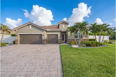 2590 SW Berry Park Cir, Palm City, FL 34990 - Photo 41