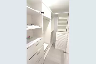 427 Santander Ave #202, Coral Gables, FL 33134 - Photo 5