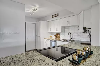 3111 NE 51st St #305C, Fort Lauderdale, FL 33308 - Photo 5