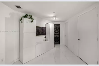475 Brickell Ave #3609, Miami, FL 33131 - Photo 15