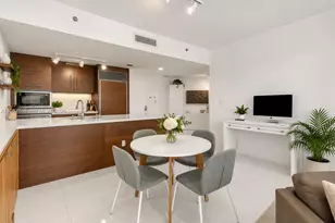 475 Brickell Ave, Miami, FL 33131 - Photo 7