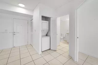 1 Glen Royal Pkwy #1010, Miami, FL 33125 - Photo 17