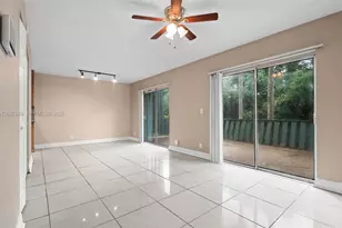 8913 NW 28th Dr, Coral Springs, FL 33065 - Photo 3