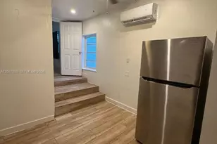 2484 SW 10th St, Miami, FL 33135 - Photo 17