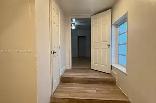 2484 SW 10th St, Miami, FL 33135 - Photo 19