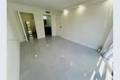 17021 N Bay Rd #427-4, Sunny Isles Beach, FL 33160 - Photo 27