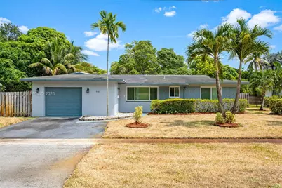 800 NW 48th Ter, Plantation, FL 33317 - Photo 1