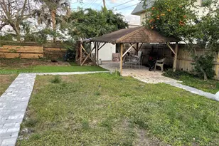 208 NE 22nd Ave, Pompano Beach, FL 33062 - Photo 17