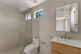 1917 NW 17th St, Miami, FL 33125 - Photo 25