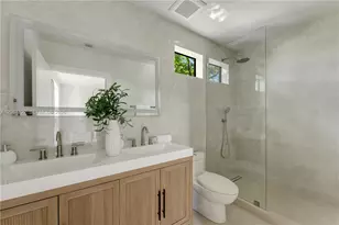 1917 NW 17th St, Miami, FL 33125 - Photo 19