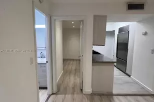 932 7th St, Miami Beach, FL 33139 - Photo 11