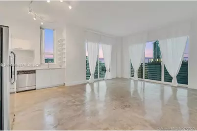 234 NE 3rd St #1701, Miami, FL 33132 - Photo 11