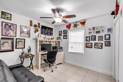 735 NW 129th St, North Miami, FL 33168 - Photo 15