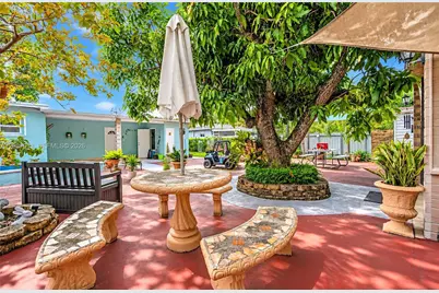 735 NW 129th St, North Miami, FL 33168 - Photo 17