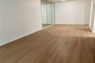 17890 W Dixie Hwy 215 Hwy, North Miami Beach, FL 33160 - Photo 5