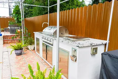 1621 E 6th Ave, Hialeah, FL 33010 - Photo 23