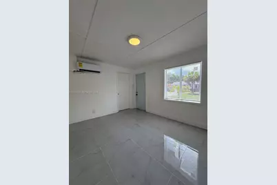 731 SW 3rd Pl #1, Dania Beach, FL 33004 - Photo 3