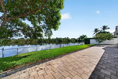 20141 NW 10th St, Pembroke Pines, FL 33029 - Photo 53