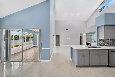 20141 NW 10th St, Pembroke Pines, FL 33029 - Photo 3