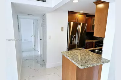 9682 Fontainebleau Blvd #207, Miami, FL 33172 - Photo 3