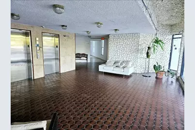 9682 Fontainebleau Blvd #207, Miami, FL 33172 - Photo 17