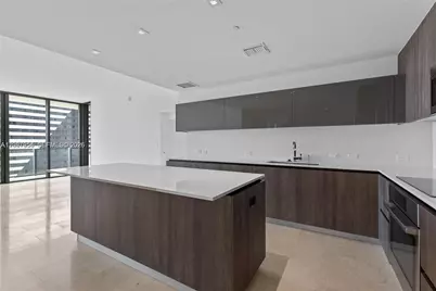 88 SW 7th St #904, Miami, FL 33130 - Photo 3