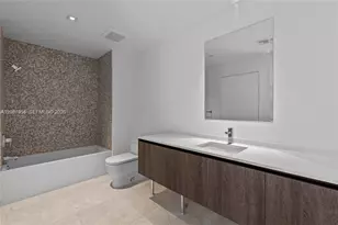 88 SW 7th St, Miami, FL 33130 - Photo 17