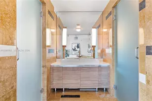 3737 Collins Ave, Miami Beach, FL 33140 - Photo 17